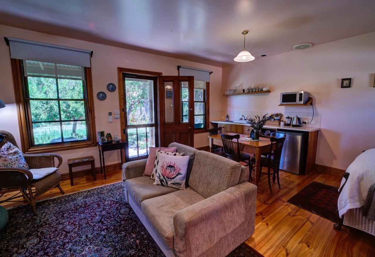 Cherry Plum Cottages Port Fairy Luaran gambar
