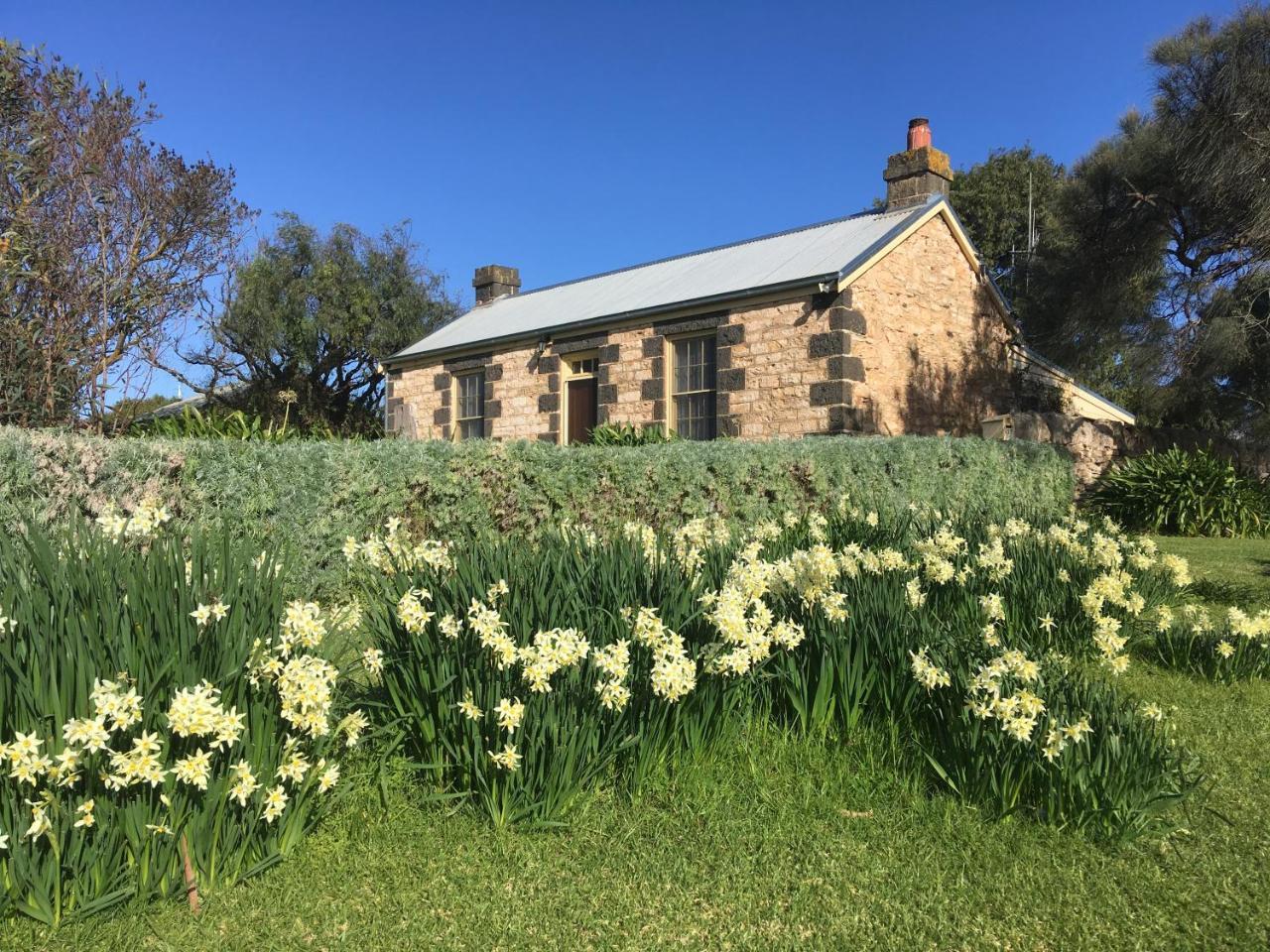 Cherry Plum Cottages Port Fairy Luaran gambar