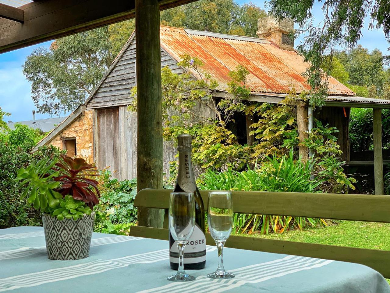 Cherry Plum Cottages Port Fairy Luaran gambar